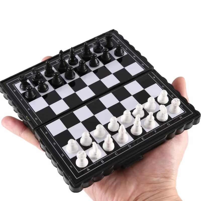 Chess Set  Mini Magnetic  Fold - Kids Outdoor Toys B&Q avaliação e preço